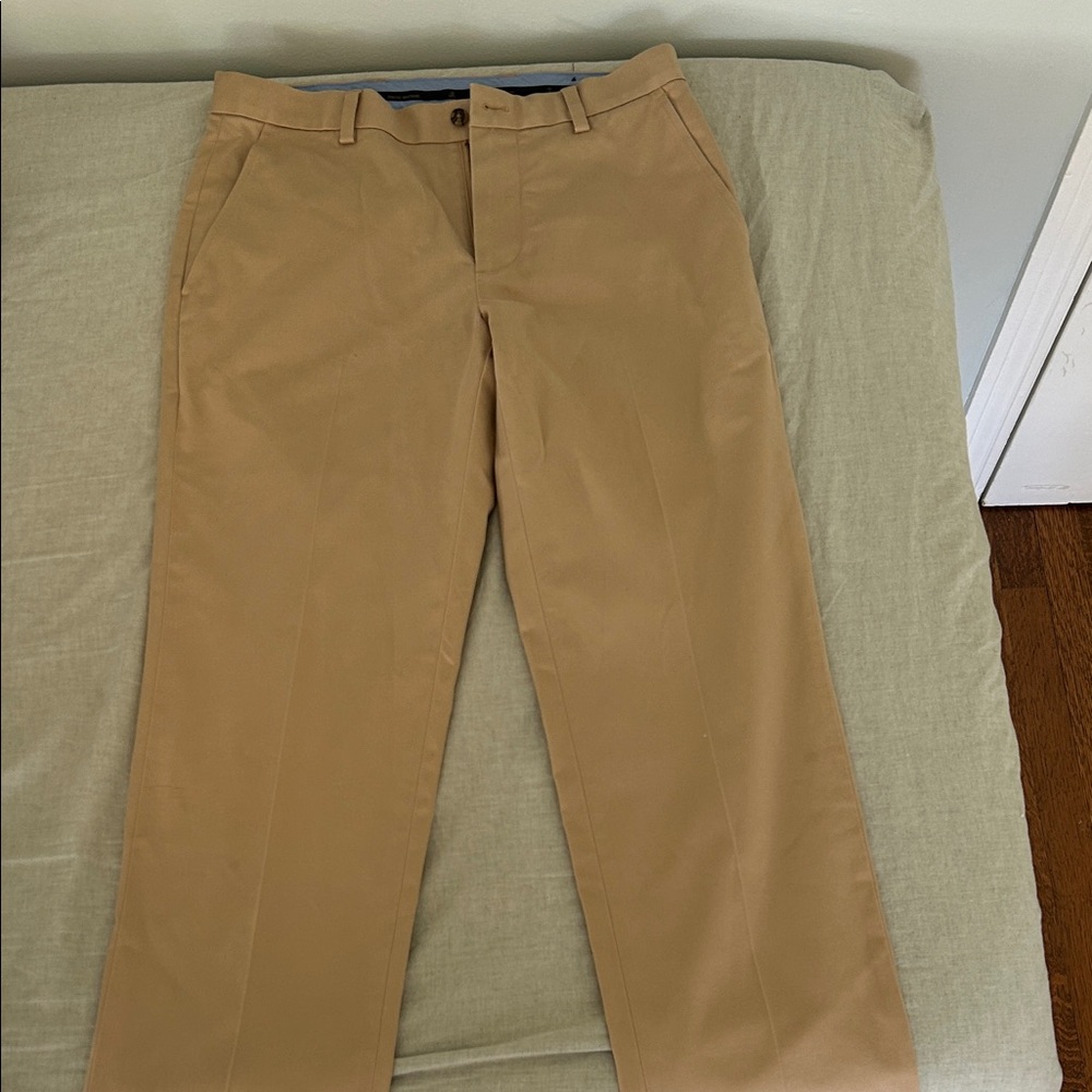 Brooks Brothers Classic Men's Chino Pants in Khaki